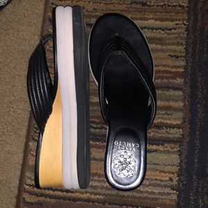 Black cream and white brown sandal. Vince Camino (brand) size 11m/43